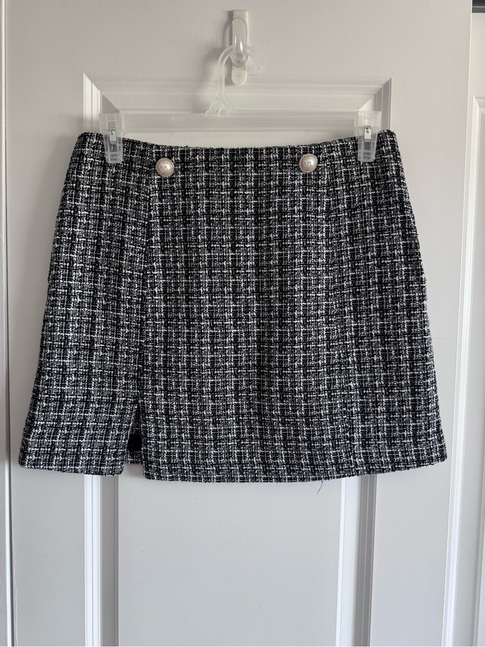 Black & White Tweed Mini Skirt with Pearl Accent